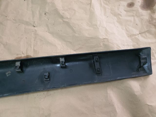 bontott DACIA DOKKER Bal első Ajtó Díszléc