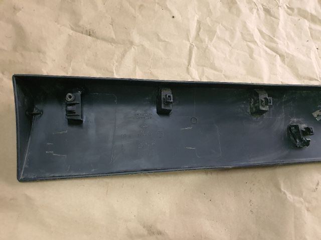 bontott DACIA DOKKER Bal első Ajtó Díszléc