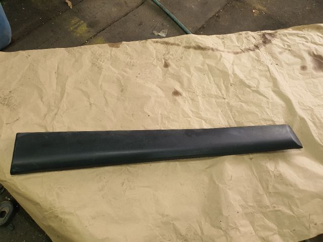 bontott DACIA DOKKER Bal első Ajtó Díszléc