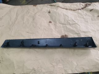 bontott DACIA DOKKER Bal első Ajtó Díszléc