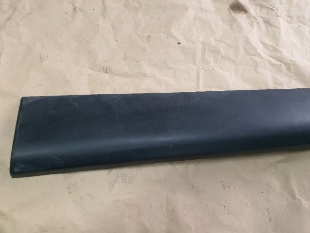 bontott DACIA DOKKER Bal első Ajtó Díszléc