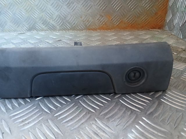 bontott DACIA DOKKER Bal hátsó Ajtó Díszléc