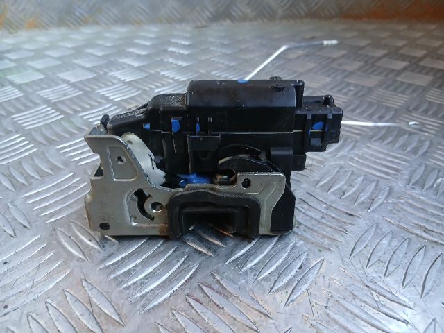 bontott DACIA DOKKER Bal hátsó Ajtózár