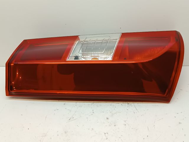 bontott DACIA DOKKER Bal Hátsó Lámpa