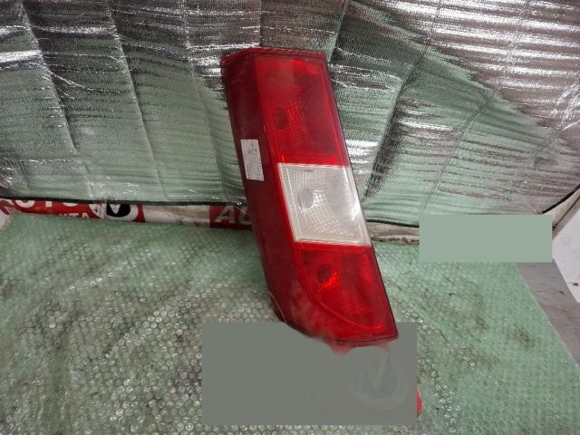 bontott DACIA DOKKER Bal Hátsó Lámpa