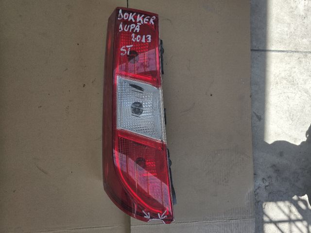 bontott DACIA DOKKER Bal Hátsó Lámpa