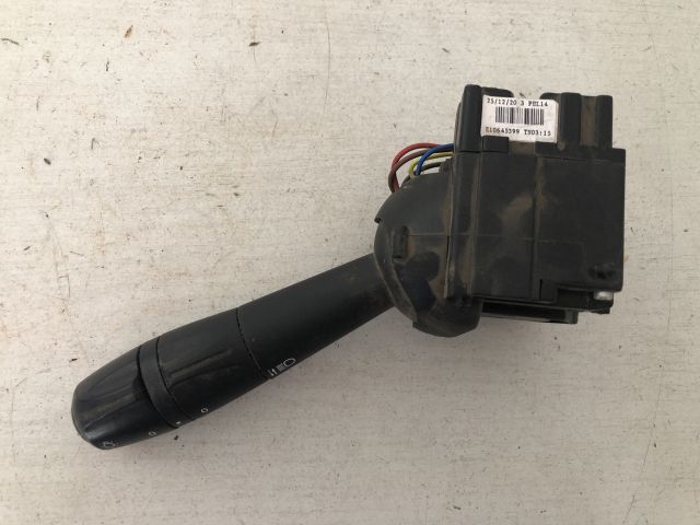 bontott DACIA DOKKER Bal Kormánykapcsoló Irányjelző