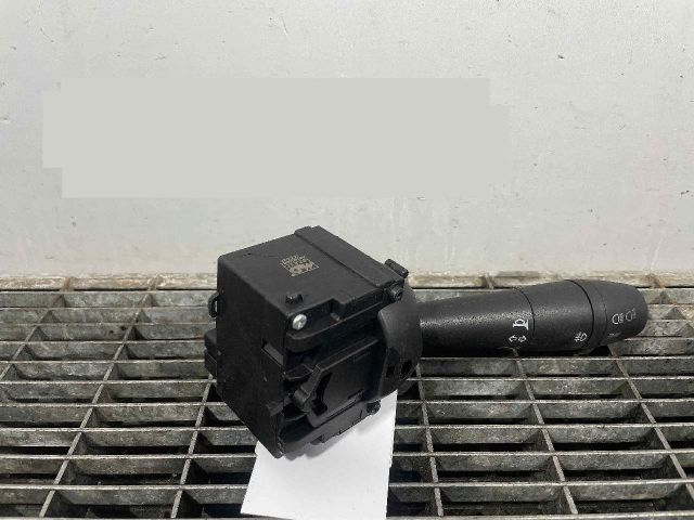 bontott DACIA DOKKER Bal Kormánykapcsoló Irányjelző