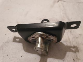 bontott DACIA DOKKER Csomagtérajtó Ütköző