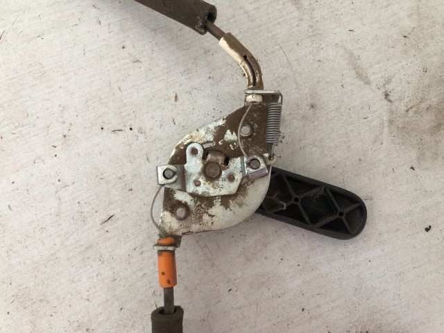 bontott DACIA DOKKER Csomagtérajtó Zárszerkezet