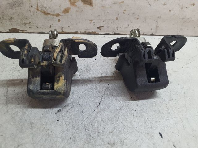 bontott DACIA DOKKER Csomagtérajtó Zárszerkezet