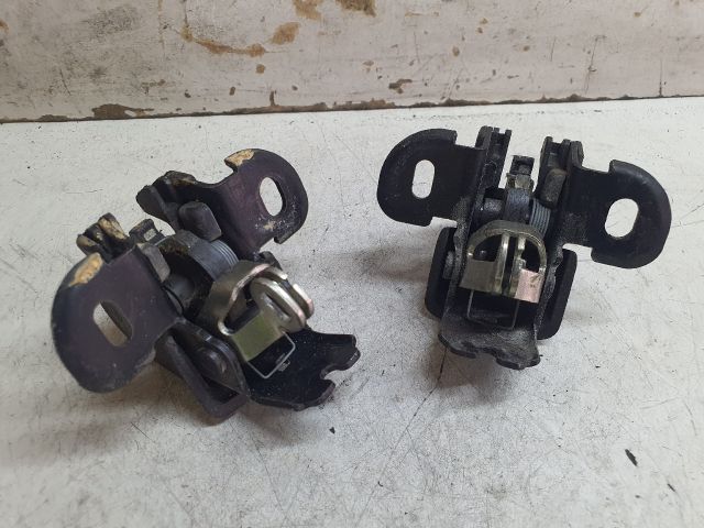 bontott DACIA DOKKER Csomagtérajtó Zárszerkezet