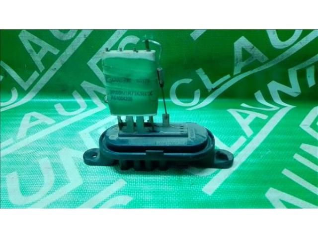 bontott DACIA DOKKER Előtét Ellenállás Fűtőmotor