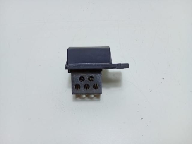 bontott DACIA DOKKER Előtét Ellenállás Fűtőmotor