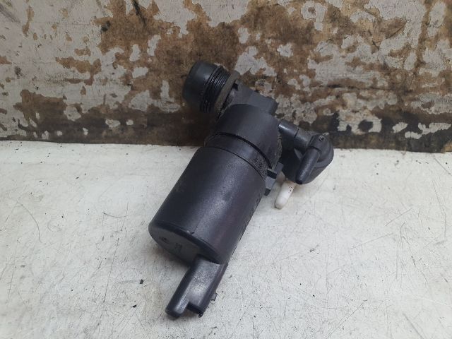 bontott DACIA DOKKER Első Ablakmosó Szivattyú