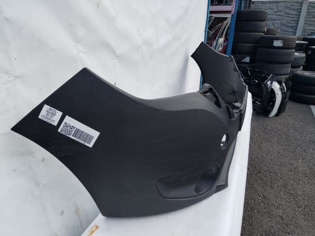 bontott DACIA DOKKER Első Lökhárító (Üresen)