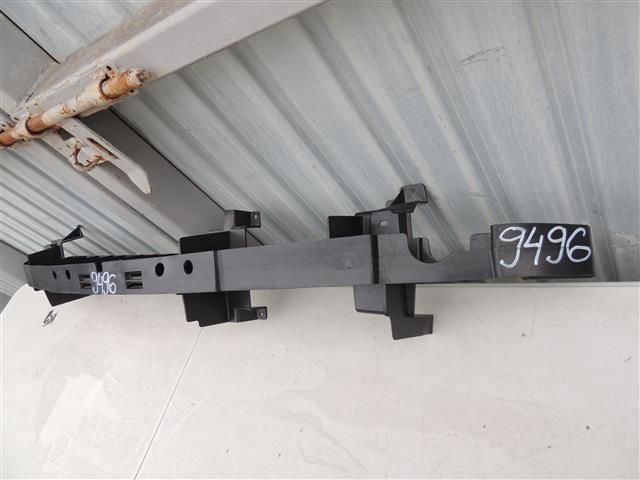 bontott DACIA DOKKER Első Lökhárító Ütközés Elnyelő Hab