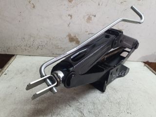 bontott DACIA DOKKER Emelő