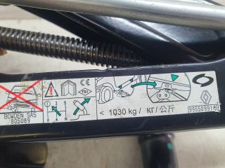 bontott DACIA DOKKER Emelő