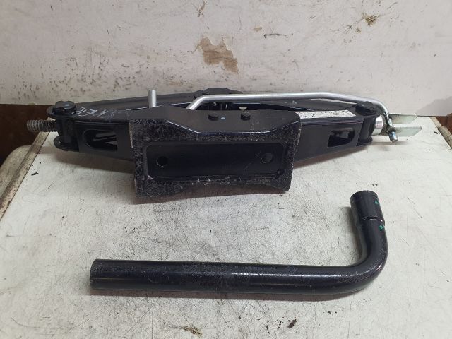 bontott DACIA DOKKER Emelő