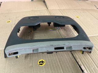 bontott DACIA DOKKER Fűtéskapcsoló Keret