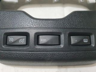 bontott DACIA DOKKER Fűtéskapcsoló Keret