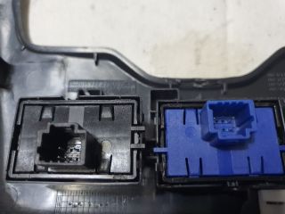 bontott DACIA DOKKER Fűtéskapcsoló Keret