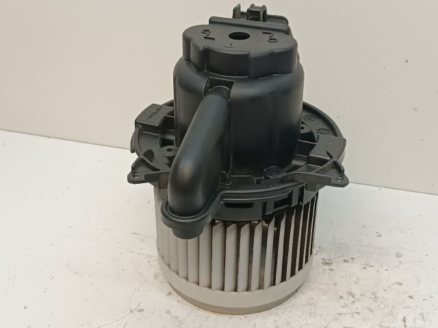 bontott DACIA DOKKER Fűtőmotor (Klímás)