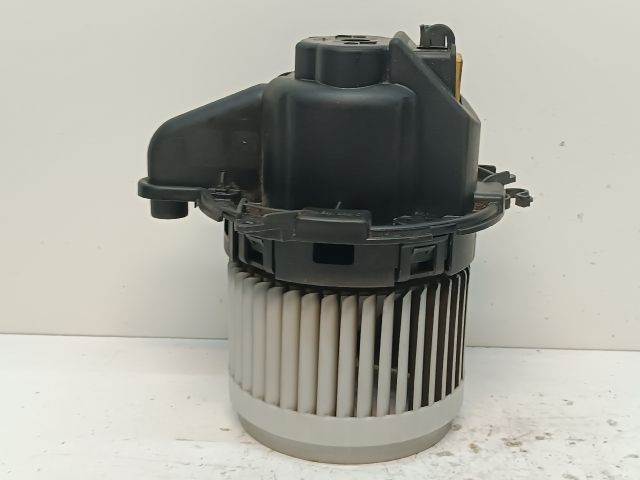 bontott DACIA DOKKER Fűtőmotor (Klímás)