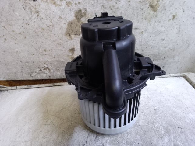 bontott DACIA DOKKER Fűtőmotor (Klímás)