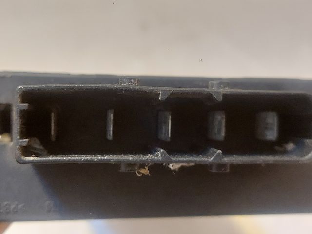 bontott DACIA DOKKER Fűtőradiátor (Elektromos)