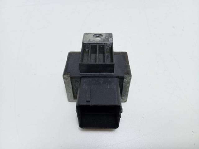 bontott DACIA DOKKER Izzító Relé