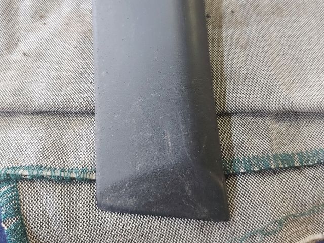 bontott DACIA DOKKER Jobb első Ajtó Díszléc