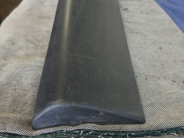 bontott DACIA DOKKER Jobb első Ajtó Díszléc