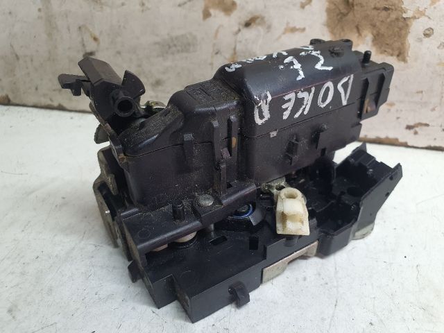 bontott DACIA DOKKER Jobb első Ajtózár