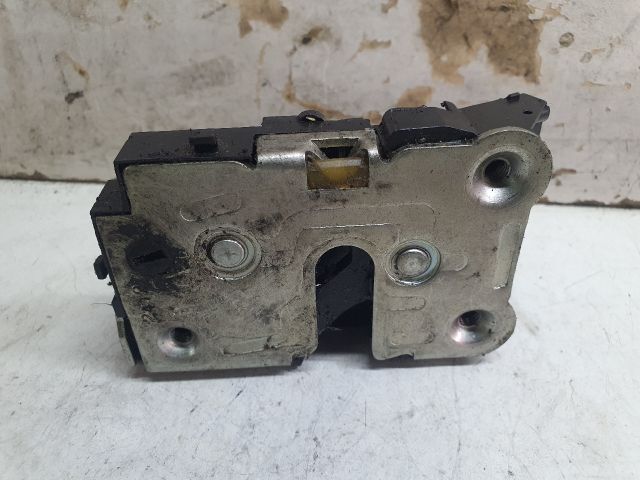 bontott DACIA DOKKER Jobb első Ajtózár