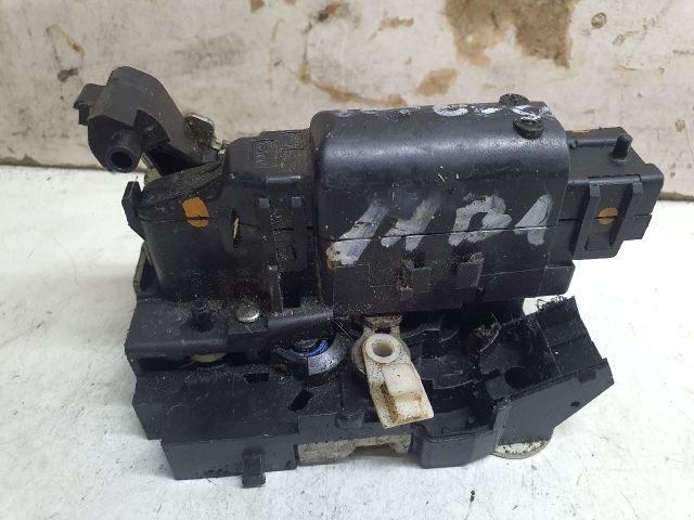 bontott DACIA DOKKER Jobb első Ajtózár