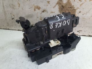 bontott DACIA DOKKER Jobb első Ajtózár