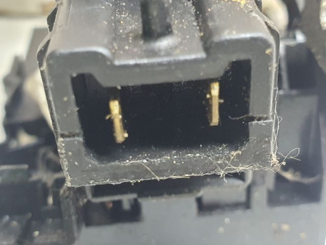 bontott DACIA DOKKER Jobb első Ajtózár