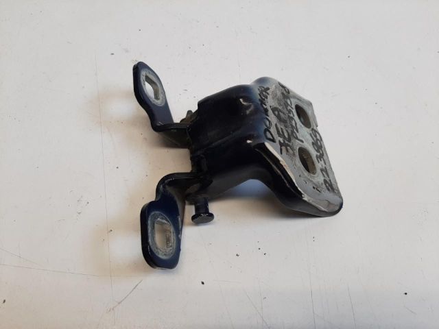 bontott DACIA DOKKER Jobb első Alsó Zsanér