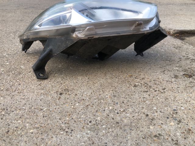 bontott DACIA DOKKER Jobb Fényszóró