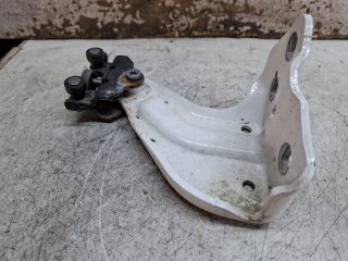 bontott DACIA DOKKER Jobb hátsó Alsó Zsanér