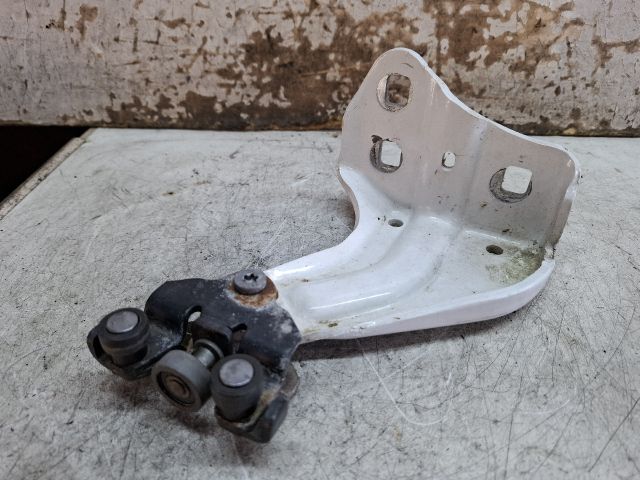 bontott DACIA DOKKER Jobb hátsó Alsó Zsanér