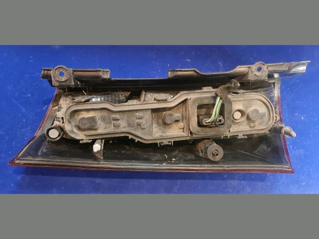 bontott DACIA DOKKER Jobb Hátsó Lámpa