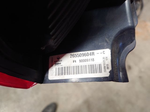 bontott DACIA DOKKER Jobb Hátsó Lámpa