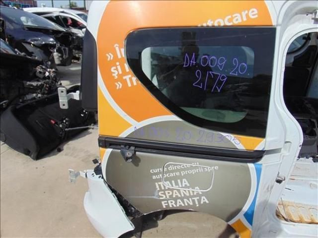 bontott DACIA DOKKER Jobb hátsó Sárvédő