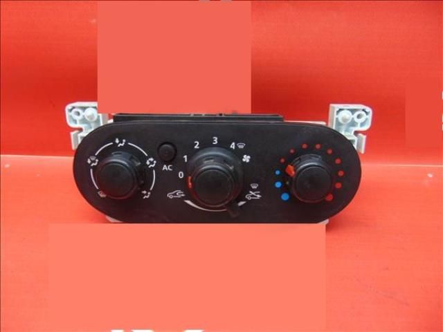 bontott DACIA DOKKER Klíma Kapcsoló