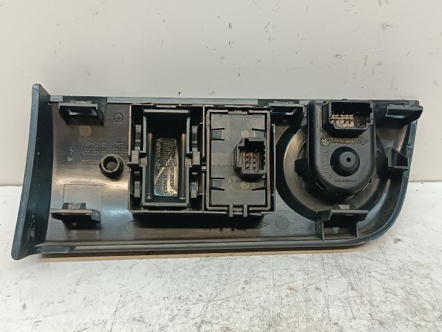 bontott DACIA DOKKER Kombinált Kapcsoló