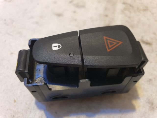 bontott DACIA DOKKER Kombinált Kapcsoló