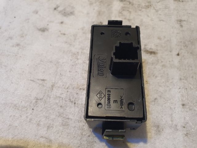 bontott DACIA DOKKER Kombinált Kapcsoló